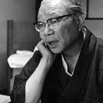 三毛猫と本があれば人生は上々