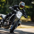 スズキ「DR-Z4S」「DR-Z4SM」がバカ売れ　年間目標販売台数1200台に対し1500台の注文が入る
