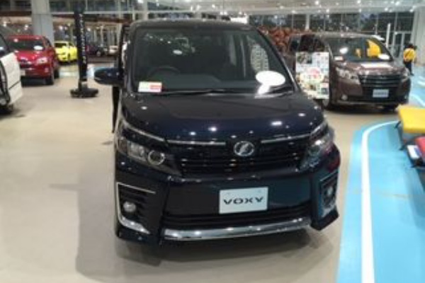 ヴォクシーハイブリッド 燃費 みんカラ ヴォクシーハイブリッド