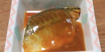 【嫁さんの飯がイマイチ】昨夜は、白飯、プチトマト、煮た魚。←こうだったんだが…
