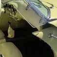 ドアが前へスライドして車体の中に消える1954年の車「今の狭い駐車場にこそ欲しい」【海外の反応】