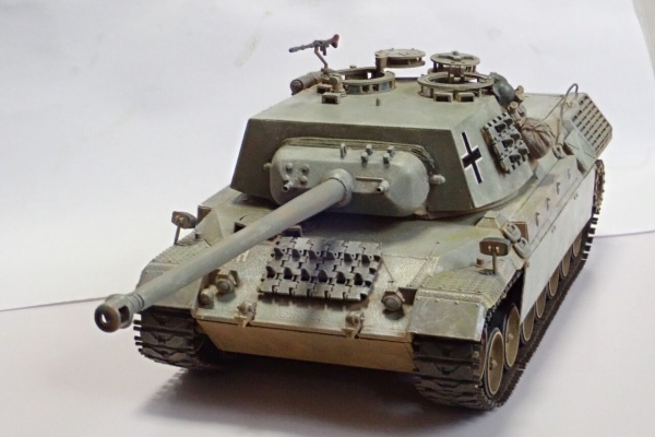 タミヤ　レオパルト２　モーターライズパンター タミヤ レオパルト2 モーターライズパンター T.M.のプラモMUSEUM