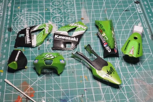 299の模型factory - KAWASAKI Ninja ZX-RR