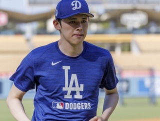 ロバーツ「佐々木は山本に比べ2、3年成長が遅れている」地元紙「2028年まで我慢するんか？」