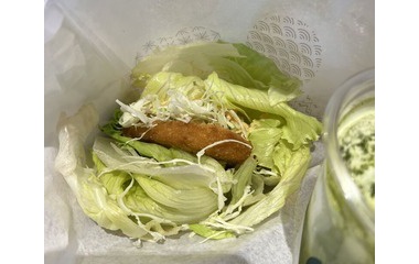 『モスバーガーで野菜たっぷり菜摘』の画像