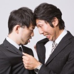 陽キャくん「すいません課長、ミスっちゃいましたw」課長「いいよいいよwドンマイw」