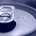 旦那に「ビール持ってきて！」と言われて常温のビール渡したら「はあ！？ビールくらい冷やしとけや！おい！」って怒られたんだが…