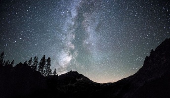 この宇宙には『銀河』の数だけでも7兆個以上存在しているんだが?