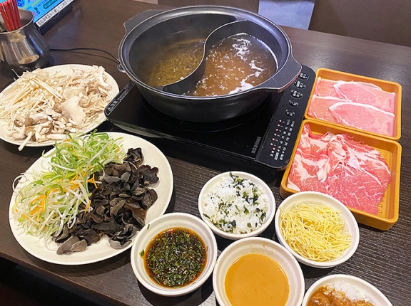 1099円のしゃぶしゃぶ食べ放題（肉以外）！函館市鍛冶「しゃぶ葉」