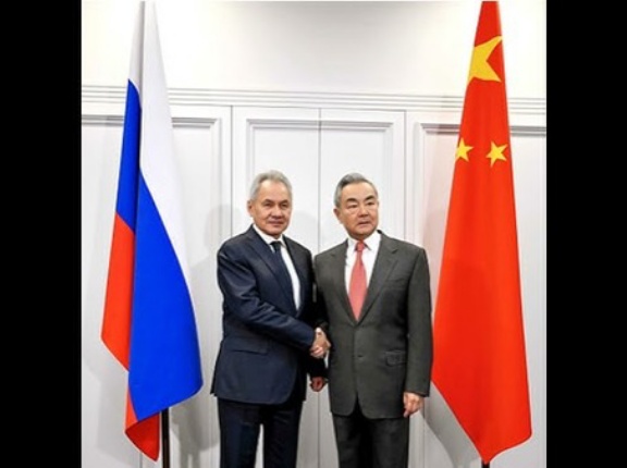 中国＆ロシア「日本の軍国主義は許さない！」　海外「軍国主義はお前らだろ（笑）」