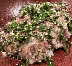 村上「村上牛モモ炙り焼き丼」