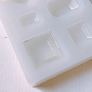 今年はやる気が出ない？息子。と、べっ甲柄の宝石つくりました。