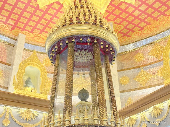 【ワットタンマモンコン　Wat Thammamongkhon】　 at　Sukhumvit Soi101　～バンコクに世界最大級の翡翠仏！ここにしかないアイテムが沢山～