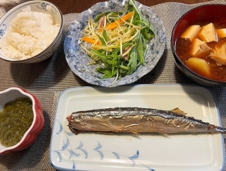 食べてくれません。ﾟﾟ（泣´Д`）ﾟﾟ。＆水菜とベーコンのカレー炒め