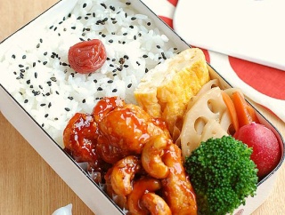 ささみとカシュナッツのコチュジャン炒め弁当【つる】