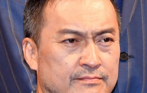 渡辺謙、WBCアンバサダーで選手 “くん呼び” に疑問噴出…　韓国戦では「しぶとかった」発言、強すぎる野球ファンノリに分かれた評価