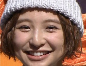 最新の篠田麻里子をご覧ください