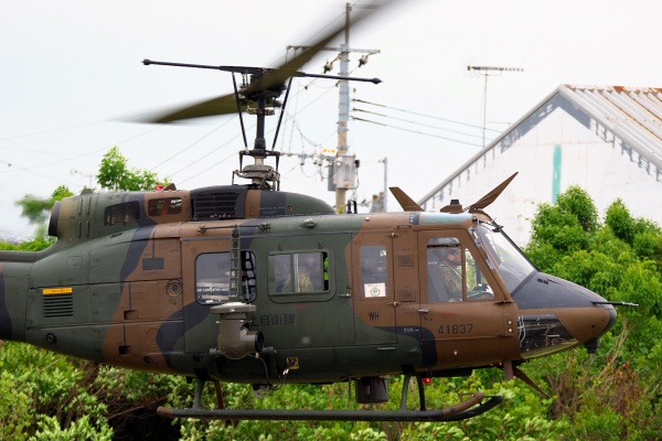 THE ALIENS NEST - UH-1