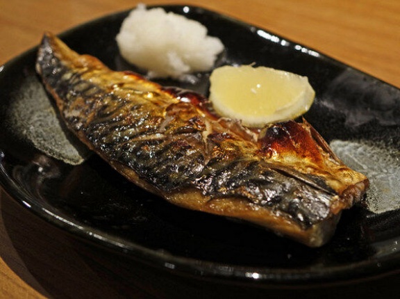 海外「日本で食べた焼き魚が美味しかったんだけど、なんというジャンルのレストランで食べられるんだろう？」日本の焼き魚定食に対する海外の反応
