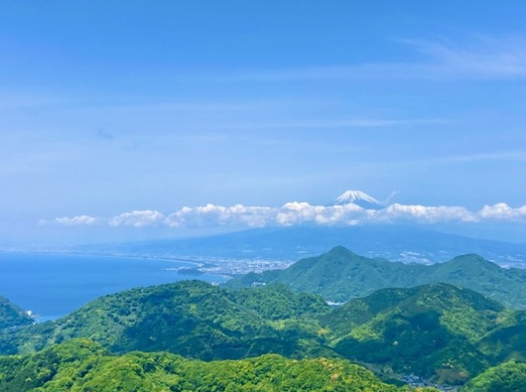 海の日、山の日ってあるけど　お前ら「海」と「山」どっちが好き？