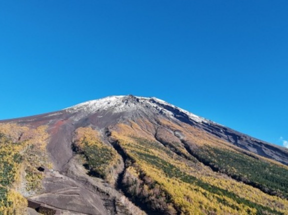 富士山に４回も登頂しているし、そろそろエベレストとかの有名な山に挑戦してみたい