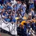 【サッカー】最前列の母子を肘で強引に押しのけて応援垂れ幕を広げたサポーターが炎上(動画あり)…モンテディオ山形