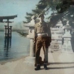 外国人「1950年代に父親が日本で記念撮影したんだが…どこか分かる？」