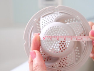 100均＊進化きた！嫌な虫もガードできちゃうお風呂のヘアキャッチ♪［PR］