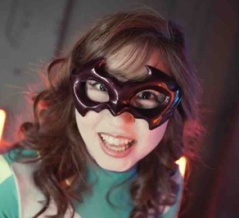 ゾラ（演：おみや）、スパンデクサー・フォールンエンジェル（演：白崎水麗）／『スパンデクサー暗黒堕ち スパンデクサー・ダークエンジェル』（2026.7.31）