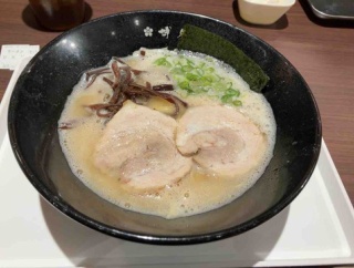 最後はやっぱりラーメンだよね　博多 一叶