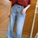 フォトプリントTシャツ×ボタン使いストレッチデニムパンツ