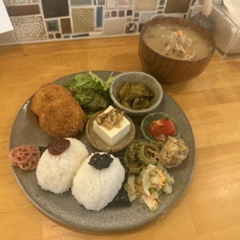 【中津】極上のみそ汁ランチ　～みそ汁食堂みそら