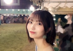 【画像】中西アルノ、下着がチラリと見えた健康的な生肌がセクシーすぎる