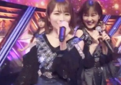 【神GIF】生田絵梨花さんと秋元真夏さんの衝突事故wwwwwwwwww