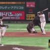 【悲報】日ハム西川、フェンスに激突…