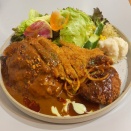秋葉原「長崎トルコライス食堂」スパイシーカレーが主役のトルコライス + ライス&ナポリタン大盛 + 長崎堪能ミニセット付き