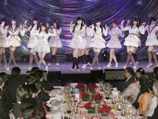 安部首相とアセアン会議とAKB48（笑）