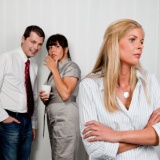 「他人の悪口ばかり言う人」の頭の中はどうなっているのか？ 「脳の異常」の可能性も