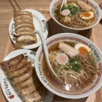 てぃんとの秘密の机