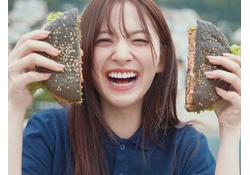 金川紗耶の1st写真集、どれくらい売れそう？
