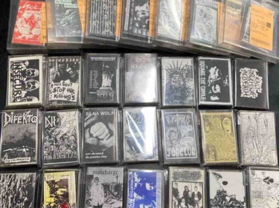 中古カセットが大量に入荷!!