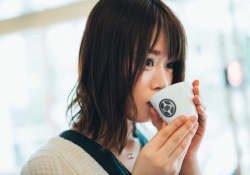 【画像】ただでさえ可愛い山崎怜奈さん、より可愛い