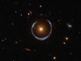観測史上最大級の「極大質量ブラックホール」を新たに発見…太陽約360億個分の質量！