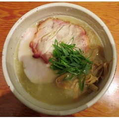臥龍＠三軒茶屋　「鶏チャーシュー麺」