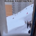 【国際】「AI映像じゃなかった？」…ロシア・カムチャツカ、アパート10階相当の積雪で都市機能麻痺
