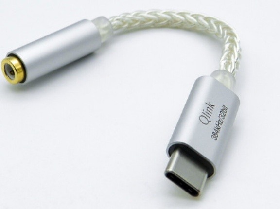 「Questyle Qlink-C」 32bit/384kHzのハイレゾ再生に対応。低ノイズ設計でスマホのサウンドを向上させる2千円台のオーディオアダプター【レビュー】