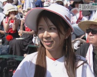 【速報】甲子園、ガチで可愛すぎるオカンが映り込む