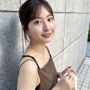 清楚な斉藤里奈の水着シーン