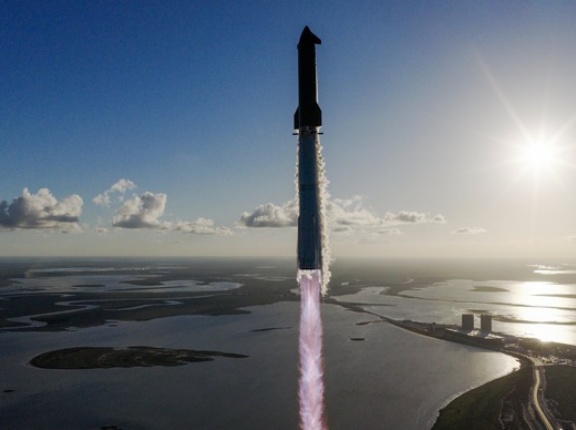 スペースX、「スターシップ」次期モデルに注力へ…推進系を全面的に改修！