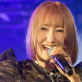 「“おばさん”って言葉が悪いと思ってない」来年50歳の自称・現役最年長アイドルが人生のお手本にするのは芸能人でもモデルでもなく…